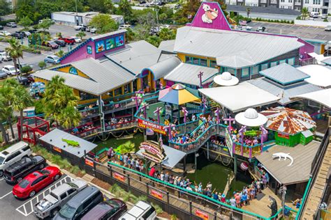 Fudpucker S Restaurant In Destin Florida Kid Friendly Restaurants