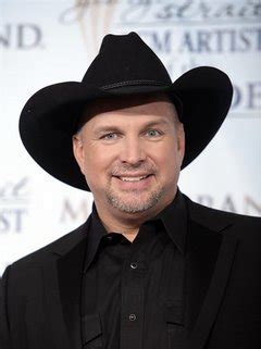 Garth Brooks Says He Amp 39 S Coming Out Of Retirement Cleveland Com