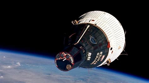 Gemini The Spacecraft That Paved The Way To The Moon Bbc Future