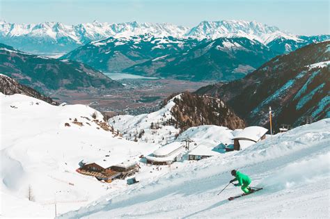 5 Best Skiing Spots