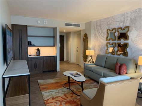 Gran Destino Tower At Coronado Springs Review Standard Deluxe Suite