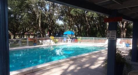 Happy Travelers Rv Resort Apartments 9401 E Fowler Ave Thonotosassa