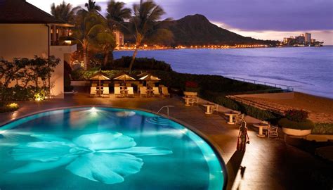 Hawaii Honeymoon Destinations Honeymoon Locations Romantic Honeymoon