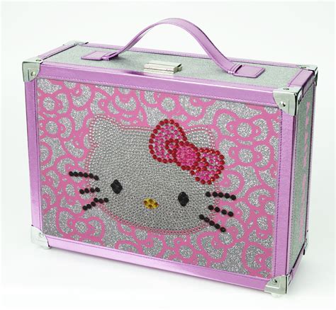 5 Hello Kitty Travel Tips