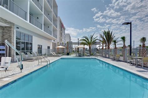 Hilton Garden Inn Destin Miramar Beach In Miramar Beach Fl 220 Scenic Gulf Drive Store Hours