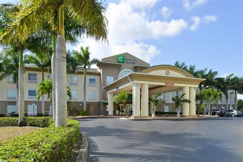 Holiday Inn Express Amp Suites Florida City Gateway To Keys Hotel By Ihg