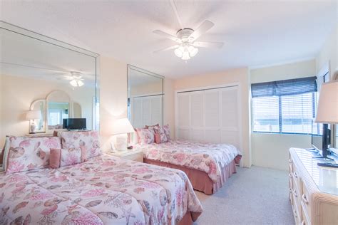 Holiday Surf Amp Racquet Club 118 Destin Florida Condo Rental