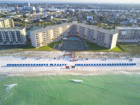 Destin FL Holiday Surf and Racquet Resort