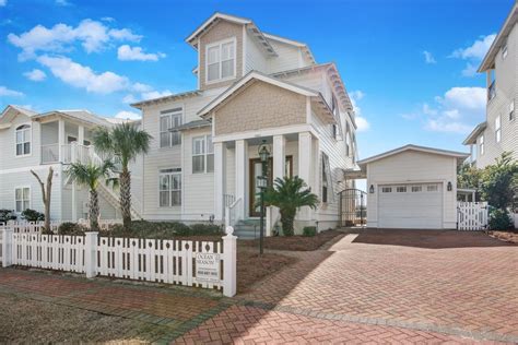 Homes For Sale In Destin Fl With Big Yard Realtor Com