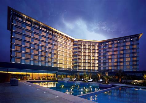 Hotel Vivanta By Taj Yeshwantpur Bangalore Hotel Outdoor Pool