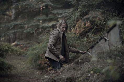 How German Sci Fi Dark Deftly Mixes Time Travel With Melodrama Syfy Wire