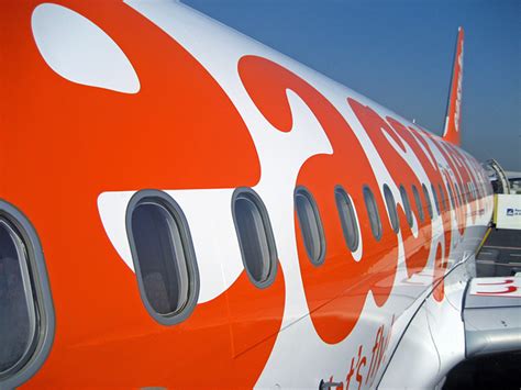 How To Fly Europe For Less With Easyjet Jonny Travels