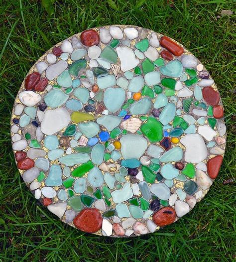 How To Make Sea Glass Stepping Stones Garden Stepping Stones Stepping Stones Diy Amazing Gardens