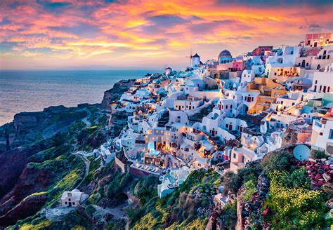 How To Visit Santorini Greece