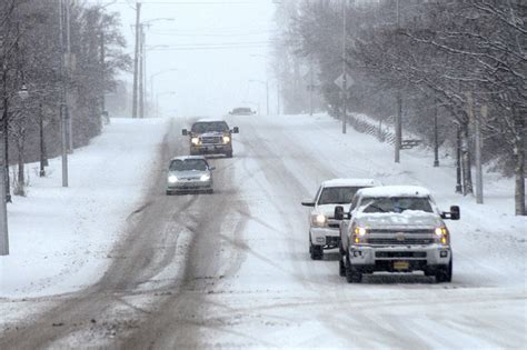 Hundreds Of Thousands Without Power After Oregon Ice Storm