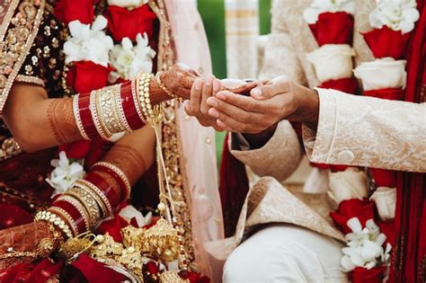 Indian Wedding Pictures Freepik