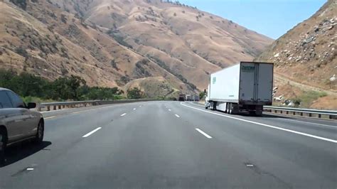 Interstate 5 In California The Grapevine In Both Directions Youtube