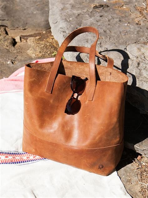 Is This The Best Travel Tote Of All Time Bags Best Travel Tote Leather