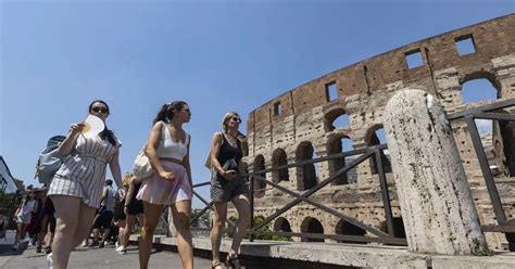 Italy Travel Warning As Tourists Face Fines For Breaking Simple Rules