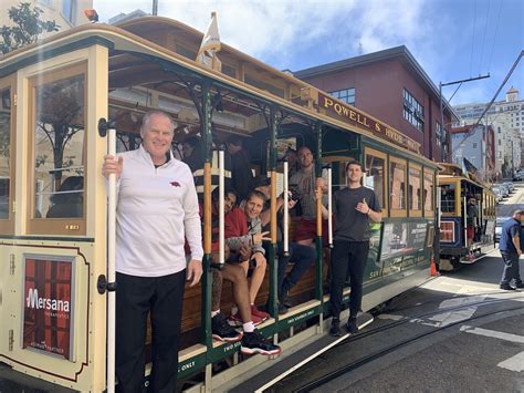 Janie Mccauley On Twitter Amp Quot The Razorbackmbb Players Got To Ride The Iconic San Francisco Cable