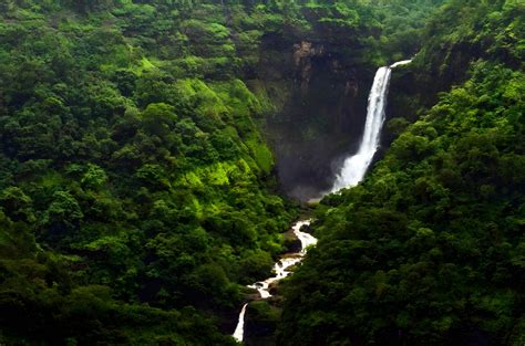 Kune Falls Is Popular At These Dramatic Tiered Waterfalls