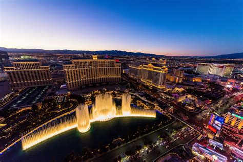 5 Vegas Travel Deals