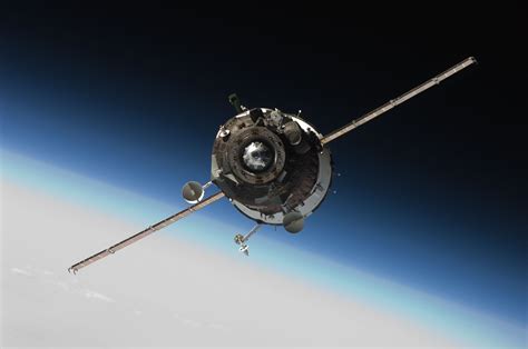 Latest Flight To Iss Sets Speed Record How Did They Do It