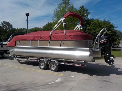 Left Over 2014 Misty Harbor 2285Cu Pontoon Boat Party Deck Ski Tube