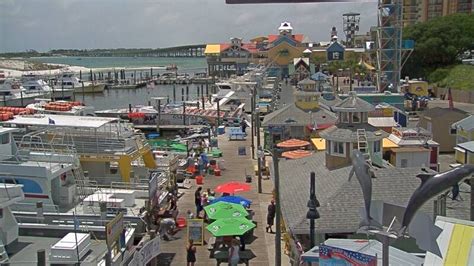 Live Controllable Beach Cam Aj S At Harborwalk Village In Destin