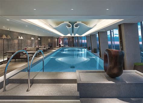 London Shard S Shangri La Hotel Opens One Of Highest Swimming Pools In