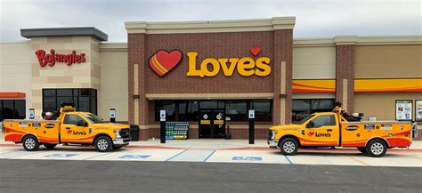 Love's Travel Stop Guide