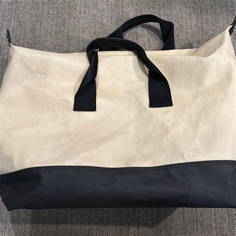 Lululemon Athletica Bags Lulu Lemon Cream Gymtravelduffel Bag