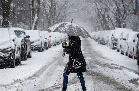 Major Snow Storm In Central U S Threatens Thanksgiving Holiday Weekend