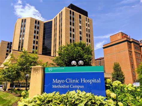 Mayo Clinic In Rochester Minnesota Usa Stock Photo Royalty Free