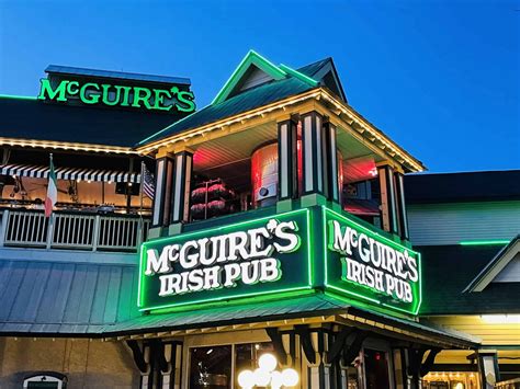 Mcguire Amp 39 S Irish Pub In Destin Florida One Of The Best Places To Go Destin Trip Planning