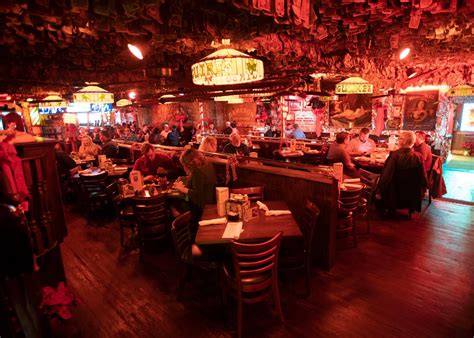 5 Ways McGuire's Irish Pub Destin