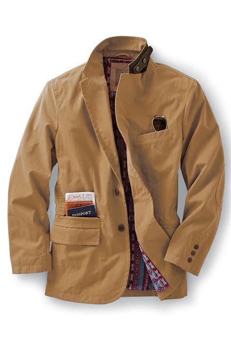 5 Best Mens Travel Jackets