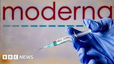 Moderna Vaccine Safe And Effective Say Us Experts Bbc News