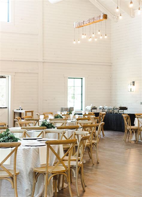 Morgan Creek Barn Dripping Springs Rustic Barn Wedding Venue In Tx