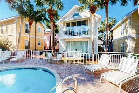 Nantucket Rainbow Cottages Destin Fl Vacasa