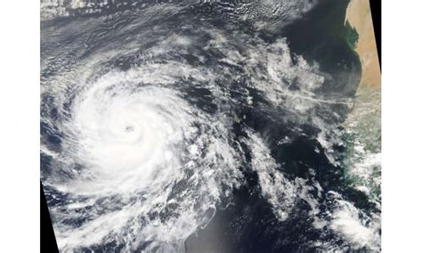 Nasa Sees An Organized Hurricane Helene Near Africa