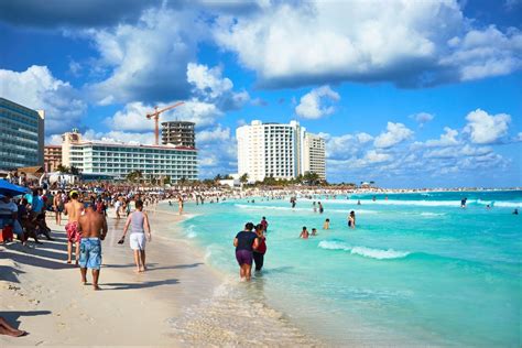 Nearly Half A Million Visited Cancun This Long Weekend Despite Travel Warnings