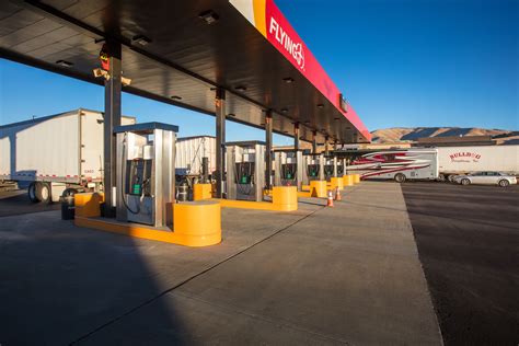 New Pilot Flying J Travel Center Opens In Tehachapi Los Angeles