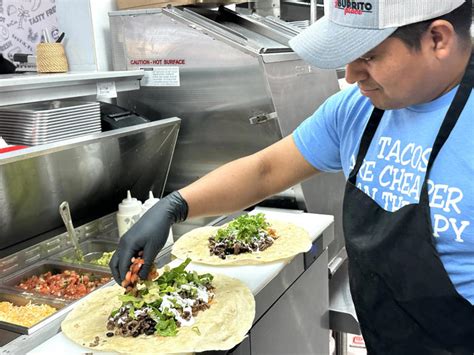 New To Destin Dat Burrito Place Is Built On 30 Years Of Love