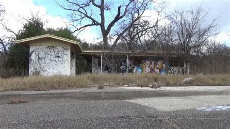 News Exploring An Abandoned Trailer Park In Austin Texas Youtube