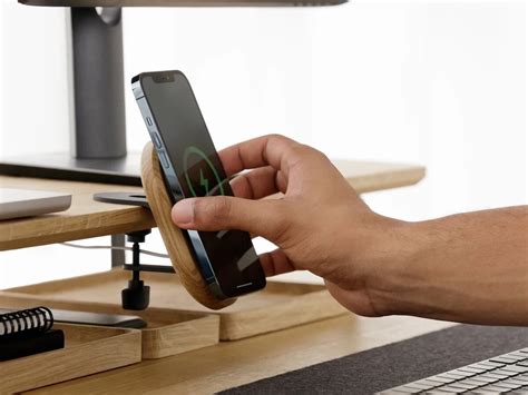 Oakywood Magsafe Iphone Desk Shelf Mount Fixes To Your Desk Amp Has A Multifunctional Handle