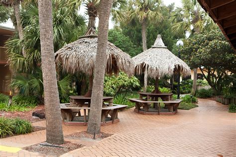 Okaloosa Islander Ramada Plaza Beach Resort On Okaloosa Island