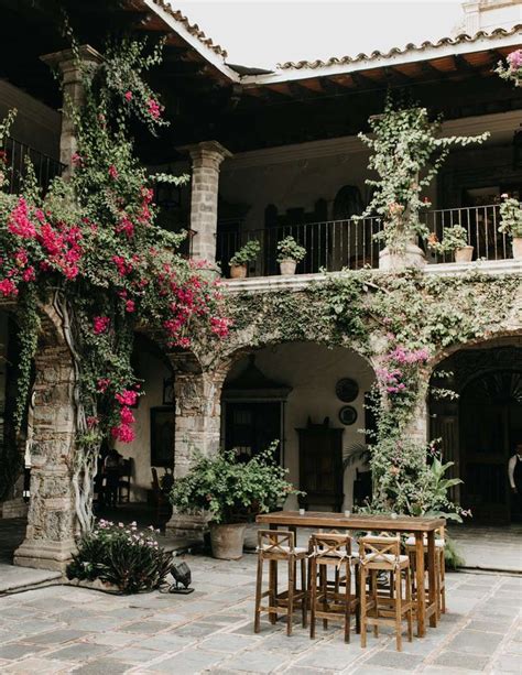 One Couple Amp 39 S Chic Wedding At A Hacienda Outside Of Mexico City