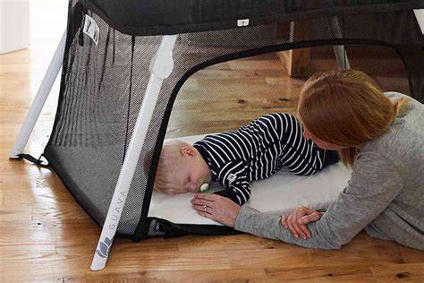 Parents Love The Guava Family Lotus Travel Crib