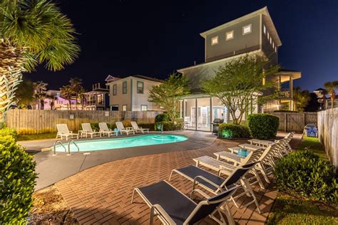 Pet Friendly Rentals In Destin Destin Getaways